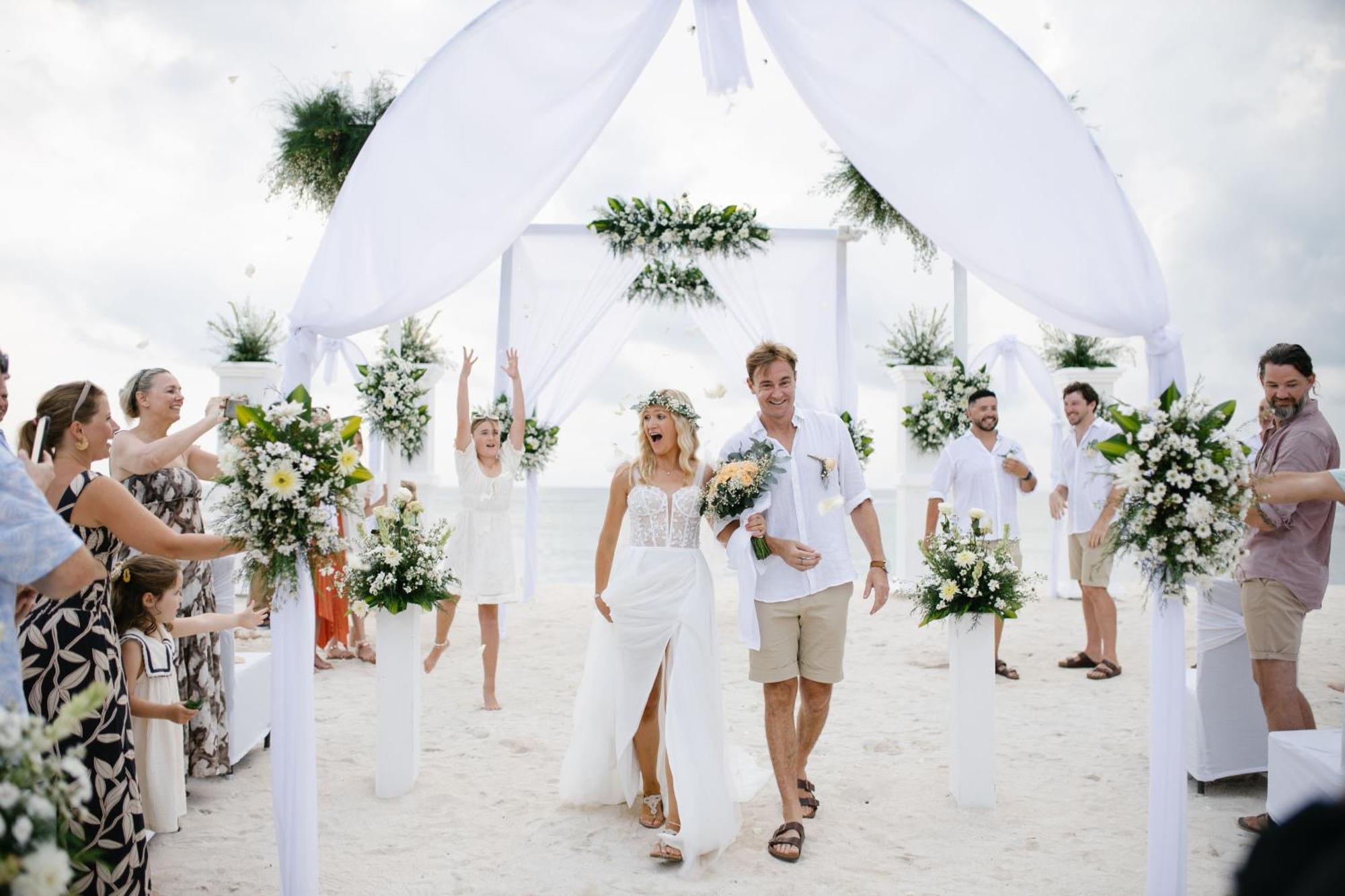 Ombak Sunset Hotel Quần đảo Gili Ngoại thất bức ảnh